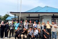 Kepala BNN Kota Binjai Ucok Ferry M.H menerima kunjungan Pimpinan LBHBKB Herdin Lase SH bersama rekan - rekan LBH BKB SUMUT beserta Staff Magang saat diabadikan