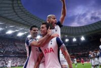 Selebrasi Brennan Johnson dkk dalam laga Tottenham vs Manchester United di final Liga Europa 2024/2025, Kamis (22/5/2025). (AP Photo/Jose Breton)