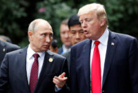 Presiden AS Donald Trump bertemu Presiden Rusia Vladimir Putin. (Reuters/Jorge Silva)