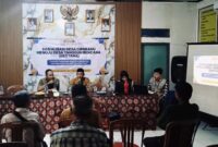 Tingkatkan kesiapsiagaan bencana, mahasiswa KKM Tematik Untirta Kelompok 7 Tahun 2026 menggelar sosialisasi DESTANA di Desa Ciparahu. (Istimewa) 

