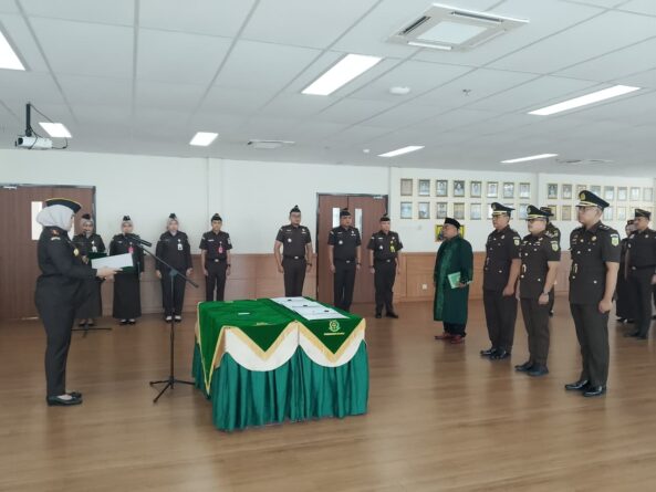 Tiga Kepala Seksi Resmi Dilantik, Kajari Kota Bekasi Tekankan Percepatan Kinerja dan Pemahaman Tupoksi