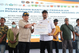 Lebih dari Rp500 Miliar Tersalurkan untuk Perbaikan Rumah Penyintas Bencana Sumatera Lebih dari Rp500 Miliar Tersalurkan untuk Perbaikan Rumah Penyintas Bencana Sumatera