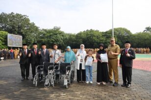 27 Unit Kelengkapan Disabilitas di Salurkan dan Wali Kota Galakkan Disiplin ASN 27 Unit Kelengkapan Disabilitas di Salurkan dan Wali Kota Galakkan Disiplin ASN