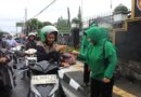 Kodim 0707/Wonosobo dan Persit Bagikan Ratusan Takjil Gratis untuk Pengguna Jalan
