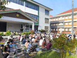 Ratusan Jamaah Ikuti Shalat Idulfitri di Kampus UWM Yogyakarta