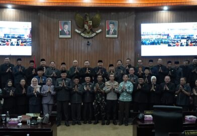 DPRD Kota Bekasi Gelar Rapat Paripurna LKPJ Tahun 2025, Perkuat Sinergitas Melalui Halal Bihalal