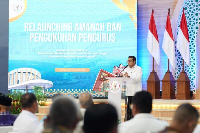 Menteri Ekonomi Kreatif, Teuku Riefky Harsya,
Memberi sambutan dalam acara Relaunching Gedung Aneuk Muda Aceh Unggul Hebat (AMANAH) Creative Hub, Aceh Besar, Kamis (23/4/2026).