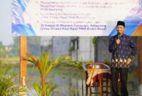 Sekretaris Universitas saat memberikan sambutan dalam acara peluncuran Lapak Digital dan Hibah Listrik Masjid oleh UMY kepada PRM Bodeh Raya
