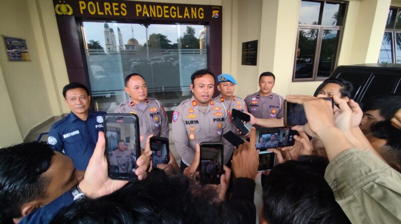 Hilang Kendali, Innova Tabrak Siswa di Depan SDN Sukaratu 5, Polres Pandeglang Gelar Konferensi Pers