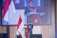 SAMBUTAN-Ketua IKA SPS UNNES, Irjen Pol Dr Susilo Teguh R, M.Si saat menyampaikan materi hasil Kajian tentang Potret Lalu Lintas Kalimantan Tengah pada acara Rapat Kerja Forum Lalu Lintas Angkutan Jalan Tingkat Daerah Kalteng tahun 2026, Rabu (13/5). . (Foto Ist).