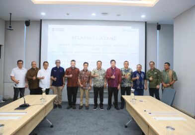 Wagub Sumsel Cik Ujang Dorong Percepatan Pelabuhan Tanjung Carat dan Infrastruktur Pendukung dalam Rapat BUP Bersama Pelindo Wagub Sumsel Cik Ujang Dorong Percepatan Pelabuhan Tanjung Carat dan Infrastruktur Pendukung dalam Rapat BUP Bersama Pelindo
