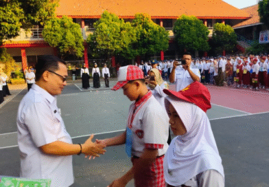 Hari Pertama MPLS, Disdik Tegaskan Sekolah Wajib Ciptakan Lingkungan Aman dan Ramah Hari Pertama MPLS, Disdik Tegaskan Sekolah Wajib Ciptakan Lingkungan Aman dan Ramah