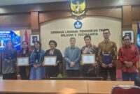 UMY menerima penghargaan Anugerah Kerja Sama Diktisaintek Tahun 2026 untuk kategori Perguruan Tinggi dengan Kerja Sama Pemerintah/Lembaga Swadaya Masyarakat Paling Berdampak.