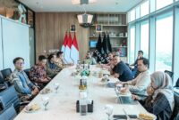 Menteri Ekonomi Kreatif, Teuku Riefky Harsya, menerima audiensi Kumparan di Kantor Kementerian Ekraf, Jakarta, Selasa (28/07/2026).