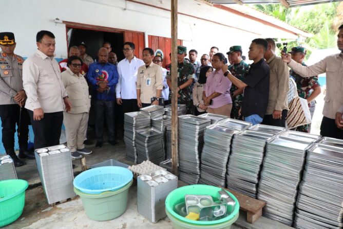 Wamendagri Ribka Haluk Dorong Evaluasi Menyeluruh Tata Kelola Program MBG Pascadugaan Keracunan di Kabupaten Jayapura