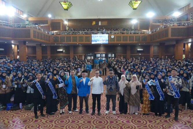 Bangun Indonesia, Wamendagri Bima Ajak Generasi Muda Ambil Peran di Tengah Disrupsi Digital