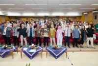 Foto bersama pembicara dan peserta talkshow Kick Off UMY Career Fair 2026