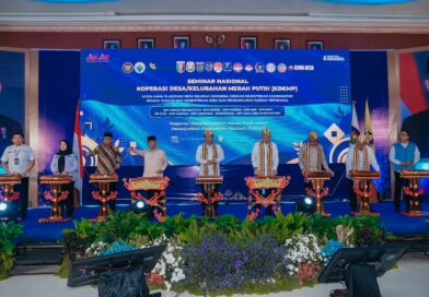 Gubernur Mirza Dorong Koperasi Jadi Penggerak Ekonomi dan Hilirisasi Potensi Desa Gubernur Mirza Dorong Koperasi Jadi Penggerak Ekonomi dan Hilirisasi Potensi Desa