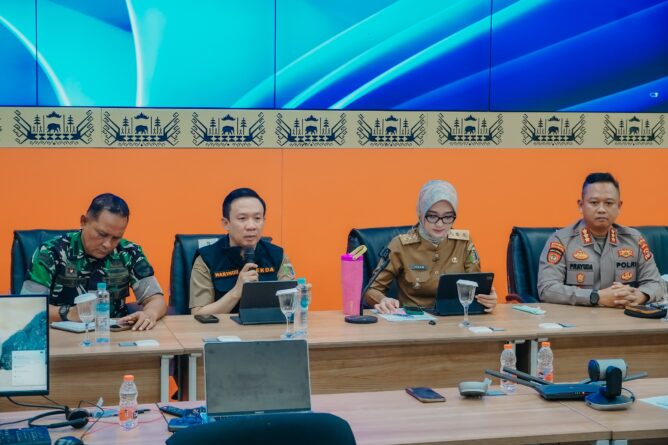 Gunung Anak Krakatau Masih Fluktuatif, Pemprov Lampung Belum Terapkan WFH bagi ASN Gunung Anak Krakatau Masih Fluktuatif, Pemprov Lampung Belum Terapkan WFH bagi ASN
