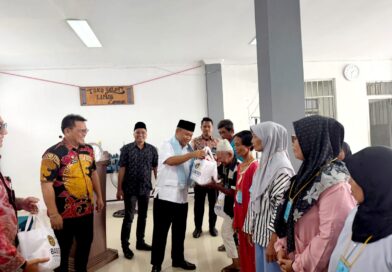 Wakil Ketua Komisi XIII DPR RI Serahkan Bantuan ke Warga Binaan Lapas Pemuda Langkat