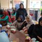 Foto tim PPK Ormawa HIMFA UMY melakukan observasi ke warga Tuksono