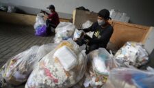 Foto pengelolaan sampah mandiri yang dilakukan di rumah sampah UMY
