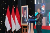Direktur Jenderal (Dirjen) Bina Keuangan Daerah (Keuda) Kemendagri Agus Fatoni saat menjadi narasumber pada Rapat Penguatan Tata Kelola Lembaga Dewan Kerajinan Nasional (Dekranas), TP PKK, dan Tim Pembina Posyandu se-Indonesia Bagian Barat di Hotel Bidakara, Jakarta, Senin (21/9/2026).
