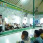 Gubernur Sumsel Herman Deru menyampaikan arahan saat menghadiri peringatan Maulid Nabi Muhammad SAW di Masjid Al-Istiqomah, Desa Ulak Embacang, Sanga Desa, Muba