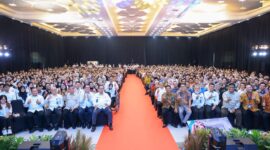 Para peserta dan tamu undangan menghadiri Kick Off Program Pemagangan Lulusan Perguruan Tinggi (MagangHub) Batch 2 Angkatan II yang digelar Kemnaker di Jakarta, Rabu (23/9/2026).
