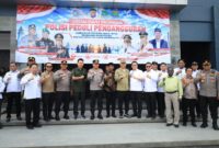 Kapolda Banten Irjen Pol Hengki memberikan keterangan kepada wartawan dalam konferensi pers Program Poliran, didampingi Sekda Provinsi Banten dan jajaran pejabat lainnya.