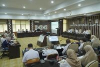 Rapat Persiapan dan Pendataan Atlet Cabang Olahraga untuk PORNAS KORPRI XVIII Tahun 2027 digelar di Ruang Rapat Alimudin Umar, Bappeda Provinsi Lampung, Bandar Lampung, Rabu (23/9/2026).
