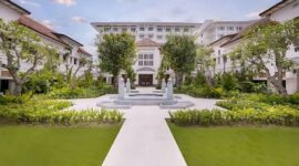 Halaman depan dan taman Grand Hotel de Djokja, hotel bersejarah yang pertama kali dibuka pada 1911(foto istimewa)
