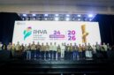 Suasana foto bersama usai penyerahan piala Indonesia Halal Industry Awards 2026 dalam pembukaan Indo Halal International Industry Expo (IHIEX) 2026 di ICE BSD