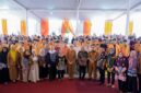 Wakil Gubernur Lampung Jihan Nurlela berfoto bersama jajaran pimpinan STKIP PGRI Bandar Lampung, dosen, dan ratusan mahasiswa baru usai kuliah umum penyambutan mahasiswa baru Tahun Akademik 2026/2027, Senin (28/9/2026).