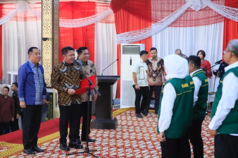 Suasana pengukuhan Pengurus Ikatan Keluarga Musi Banyuasin (IKA-Muba) periode 2026–2030 yang dipimpin langsung oleh Gubernur Sumatera Selatan, H. Herman Deru, bertempat di Griya Agung