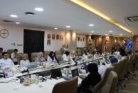 Jajaran pimpinan dan staf Kementerian Ketenagakerjaan (Kemnaker) mengikuti Webinar Ketenagakerjaan bertajuk Pekerja Rumah Tangga dalam Ekonomi Perawatan Menuju Pekerjaan yang Terlindungi dan Bermartabat