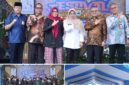 Bupati Pandeglang Rd. Dewi Setiani bersama jajaran Forkopimda dan tamu undangan menghadiri Festival Bubur Tebusi di Kabupaten Pandeglang, menampilkan penampilan seni anak-anak serta sesi foto bersama para pejabat daerah. (Foto: Pemkab Pandeglang)