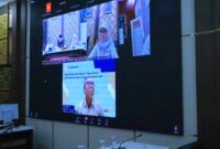 H. Herman Deru, mengikuti Zoom Meeting Rapat Arahan dan Evaluasi Program Kerja Kementerian Perumahan dan Kawasan Permukiman (PKP) bersama Menteri PKP Maruarar Sirait di Griya Agung