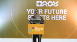 Foto Ana Windyawati, S.H., M.H., Staf Ahli Gubernur Bidang Hukum, Pemerintahan, dan Politik saat menyampaikan sambutan Gubernur dalam kegiatan  _The Future Fest_ 2026 yang digelar Yayasan Mata Garuda LPDP di Sportorium UMY