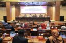 uasana Rapat Paripurna XLIV DPRD Provinsi Sumsel dengan agenda penyampaian Pemandangan Umum Fraksi-Fraksi terhadap Raperda APBD Sumsel TA 2027 di Ruang Rapat Paripurna DPRD Sumsel.