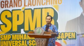 Foto Kepala Sekolah SMP MSUS, Dr. Bachtiar Dwi Kurniawan, S.Fil.I., MPA.,