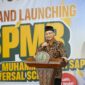 Foto Rektor UMY dalam sambutan peluncuran penerimaan murid baru SMP MSUS di Gedung SD MSUS, Gatak