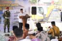 Foto Ketum PP Muhammadiyah saat memberikan amanatnya dalam acara Peletakan Batu Pertama SMP MSUS yang diinisasi oleh UMY
