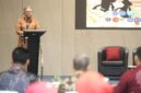 Foto Dekan FH UMY, Prof. Iwan Satriawan memberikan sambutan dalam Munas Dekan FH PTMA di Student Dormitory UMY